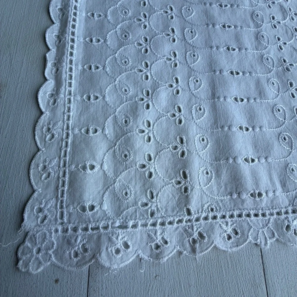 Vintage White Eyelet Lace Table Runner Embroidered Scalloped Edge 12x40